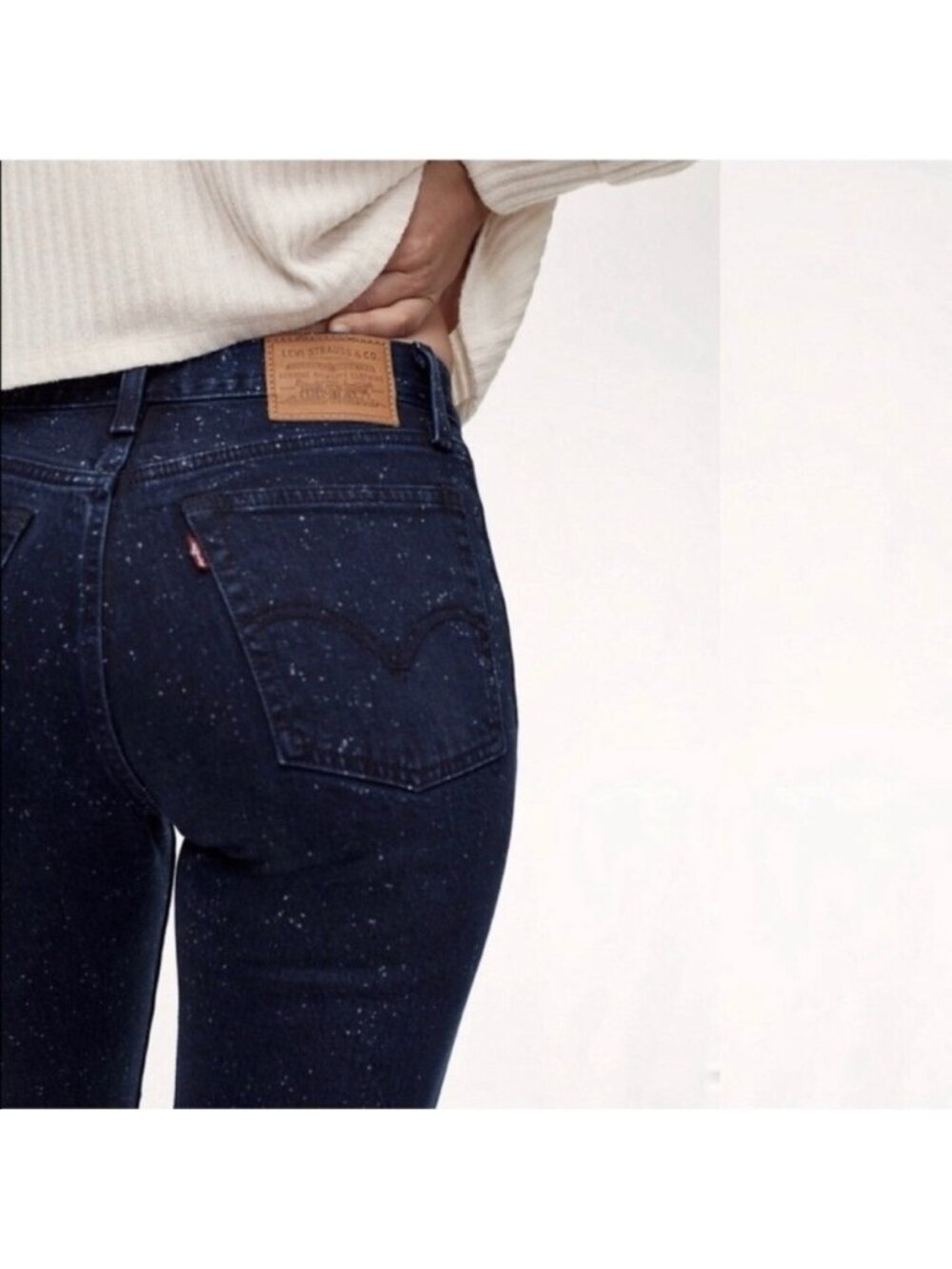 LEVI’S Wedgie Premium Intergalactic Dark Wash Denim Button Zip Size 26